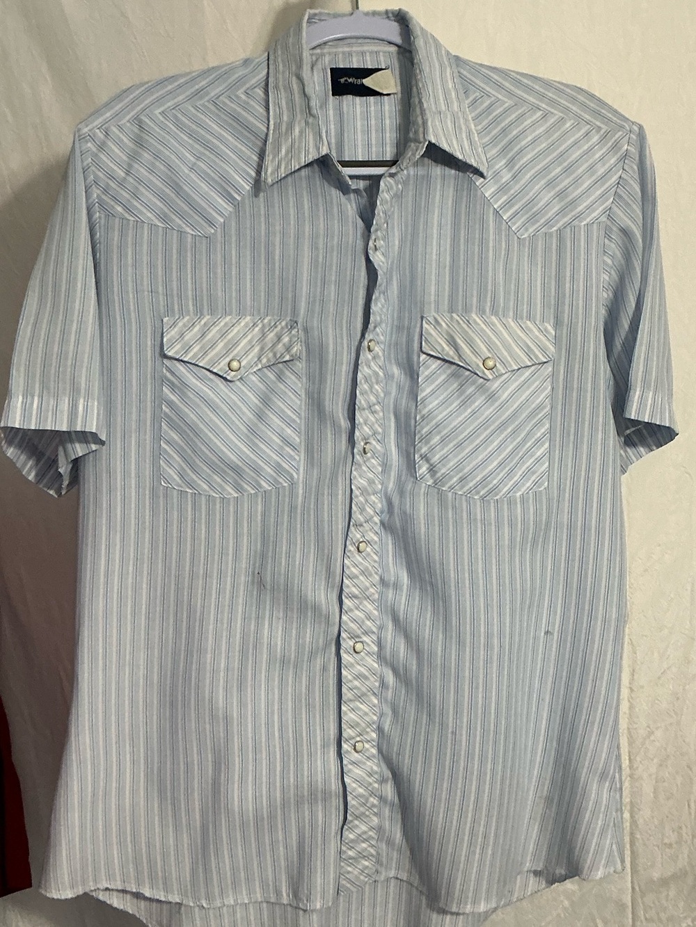 Men's Light Blue Striped Short-Sleeve Shirt - Casual snap
